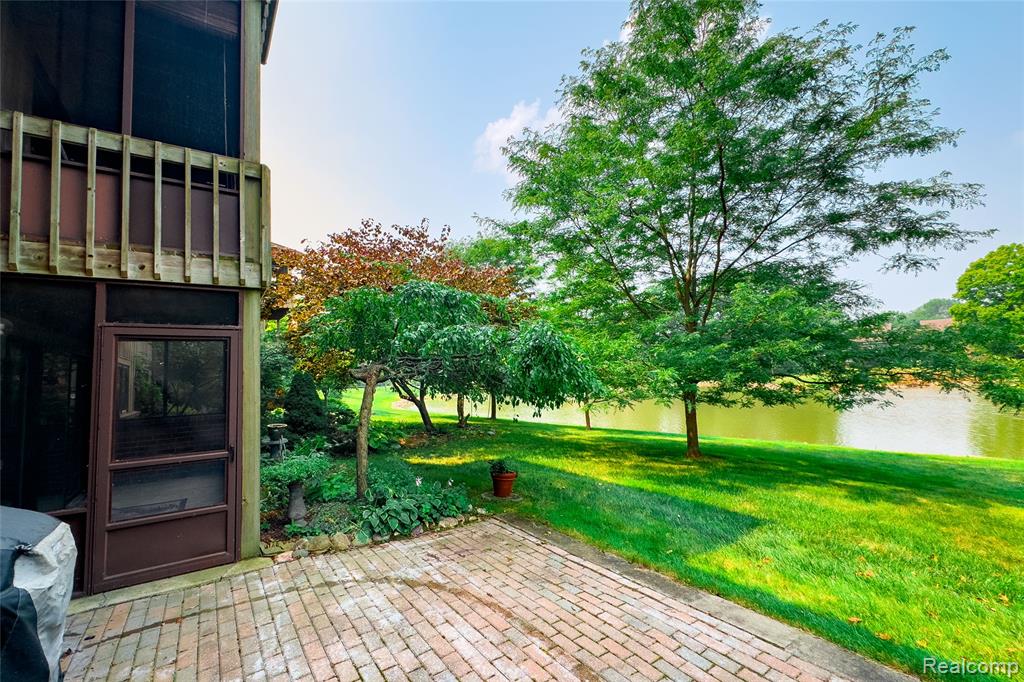 9830 Hawthorne Glen Drive, Grosse Ile, MI 48138 — Photo 46