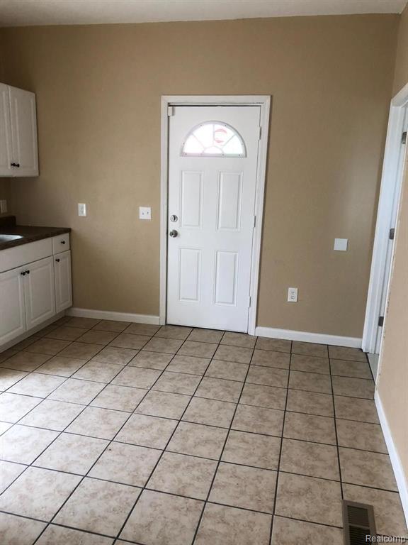 6047 HARTFORD ST, Detroit, MI 48210 — Photo 11