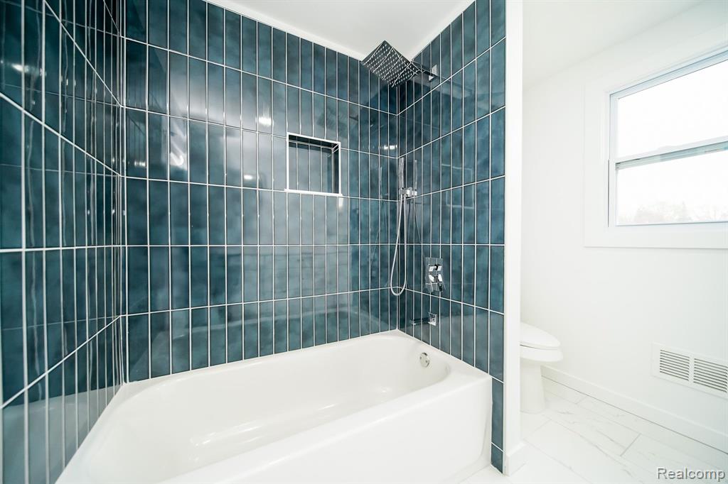 52556 BELLE Crest, Shelby Twp, MI 48316 — Photo 53