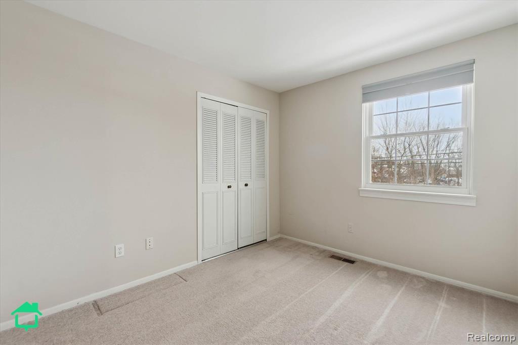 256 LAKE VILLAGE Drive, Walled Lake, MI 48390 — Photo 9