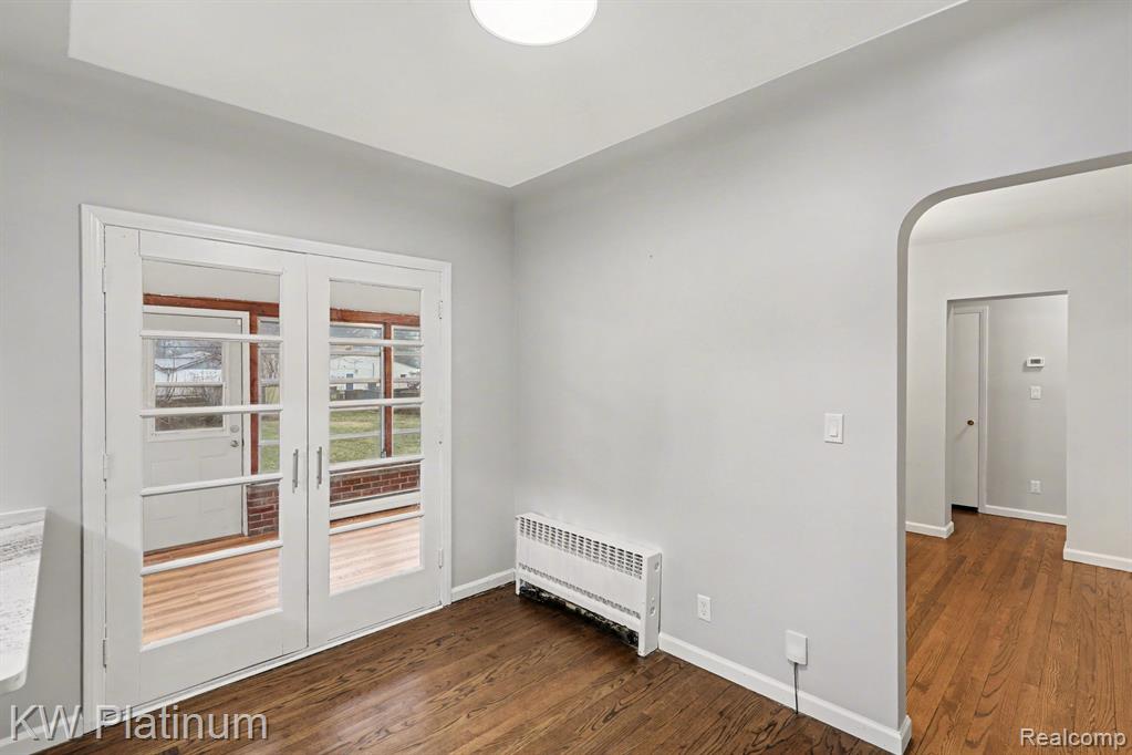 8320 Russell Street, Utica, MI 48317 — Photo 11
