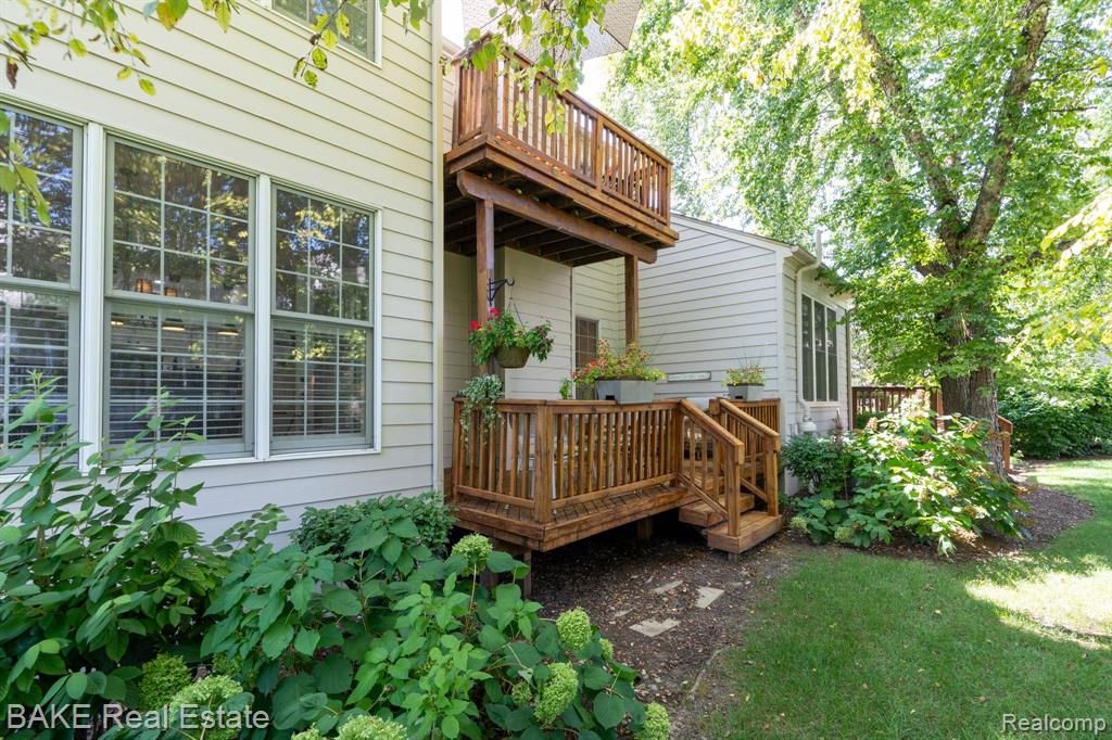 39470 Champion Court, Northville, MI 48168 — Photo 5