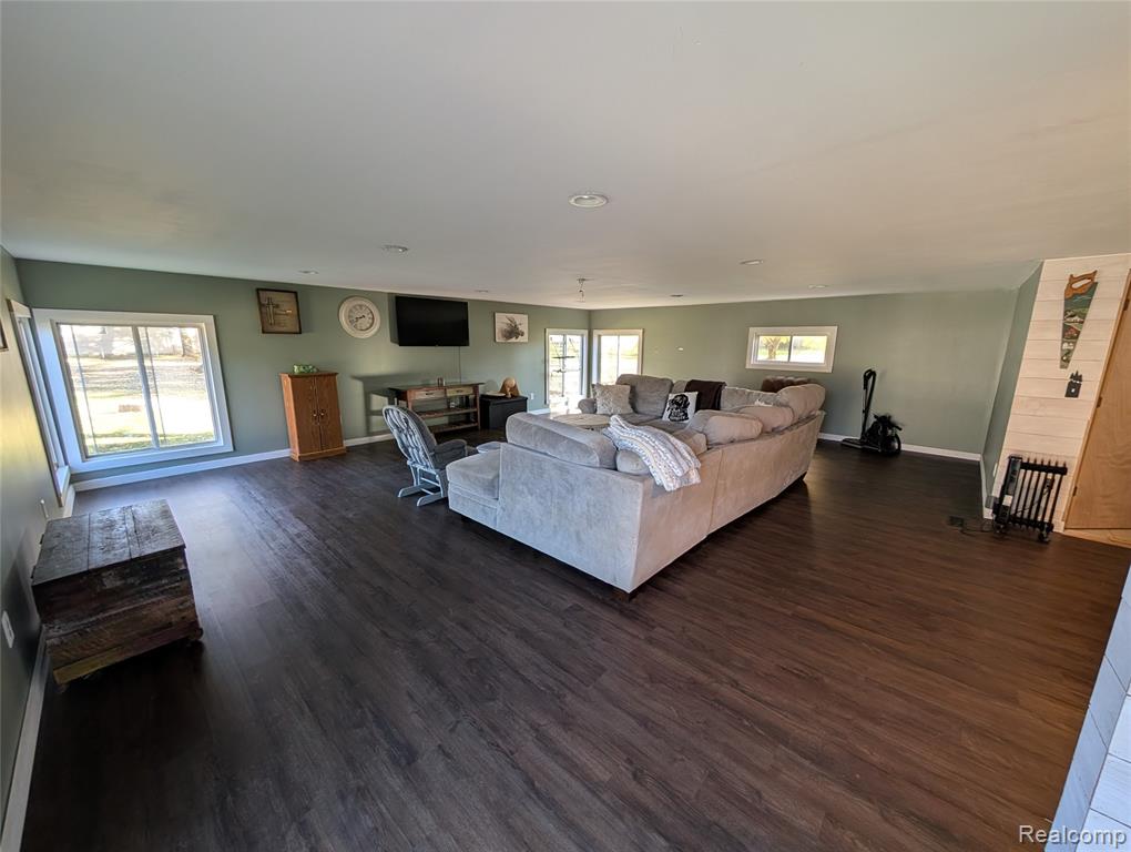 805 Oak Street, Lennon Vlg, MI 48449 — Photo 12
