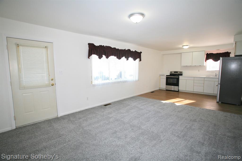 4781 RIOVIEW Drive, Clarkston, MI — Photo 4