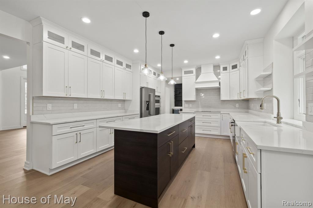 4743 S Ridge Drive, West Bloomfield, MI 48323 — Photo 5