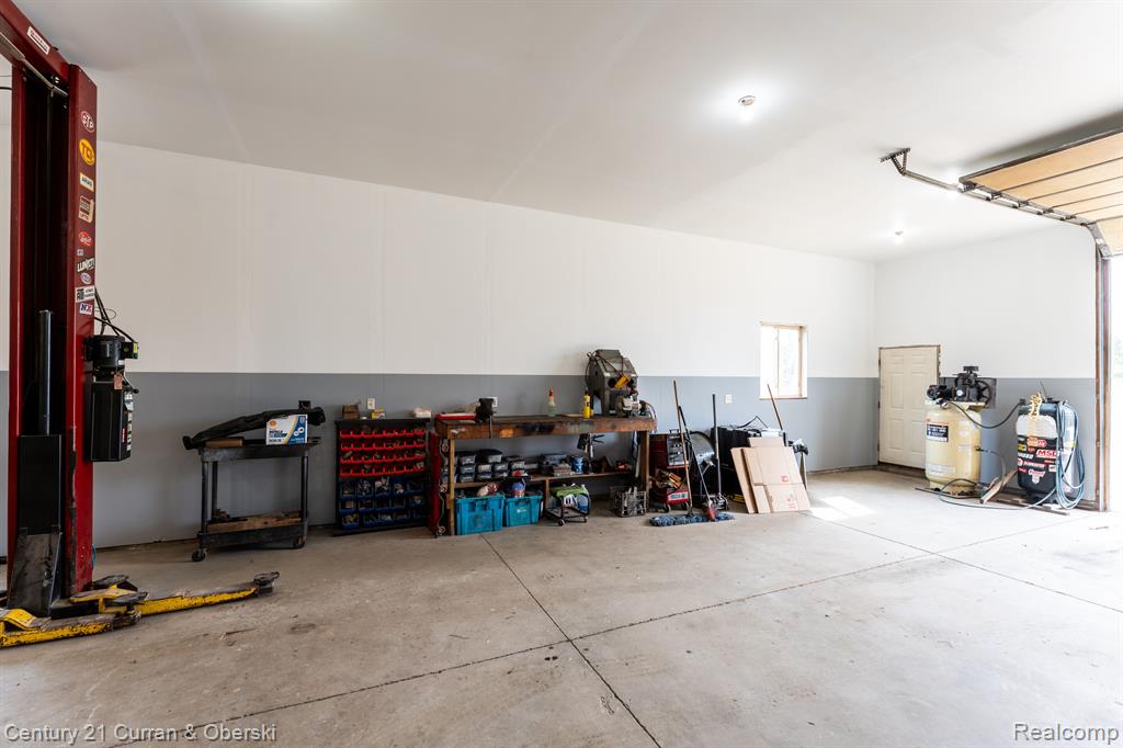 4220 HAPPY HOLLOW Lane, Howell, MI 48855 — Photo 19