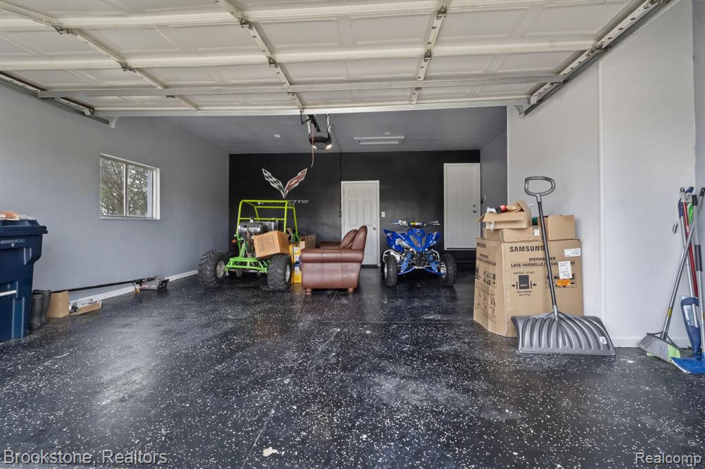 41920 MAROLD Drive, Sterling Heights, MI 48314 — Photo 39
