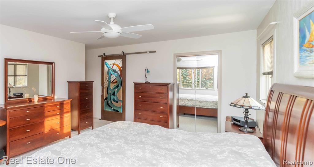 8260 ENGLEWOOD Drive, Clarkston, MI — Photo 42