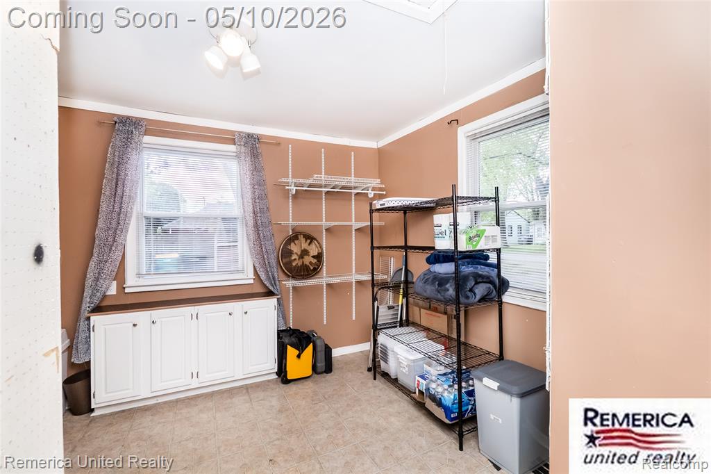 21514 Wheeler Street, Farmington, MI 48336 — Photo 17