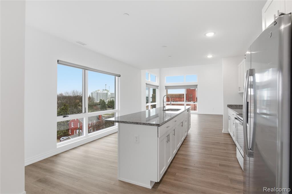 166 Oak st Street, Wyandotte, MI, 48192