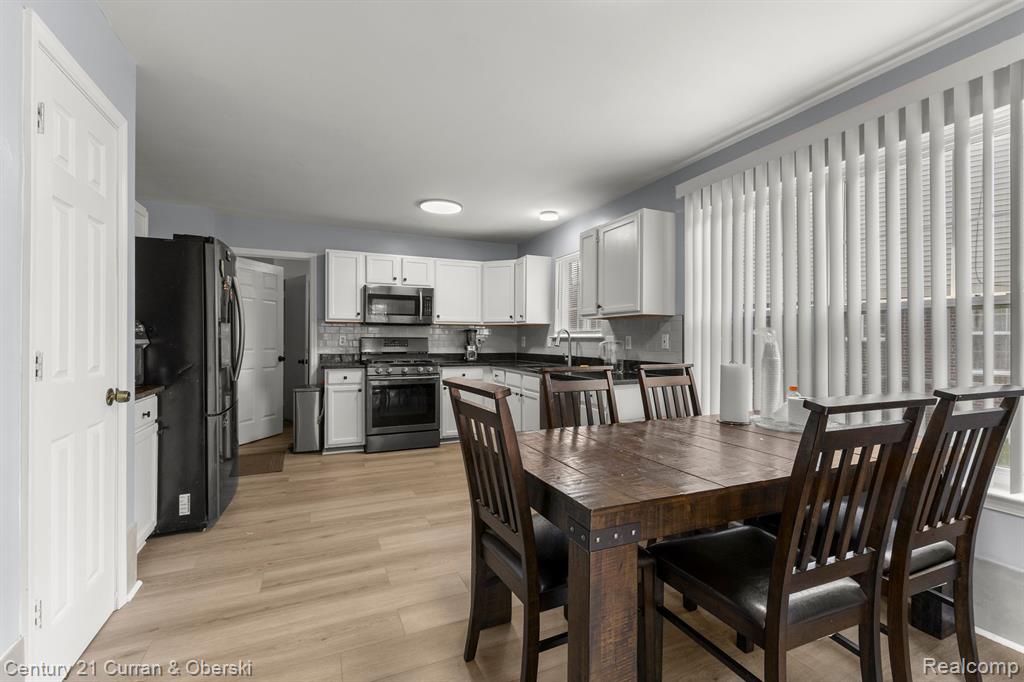 3880 BRIGHTON Lane, Canton, MI 48188 — Photo 13