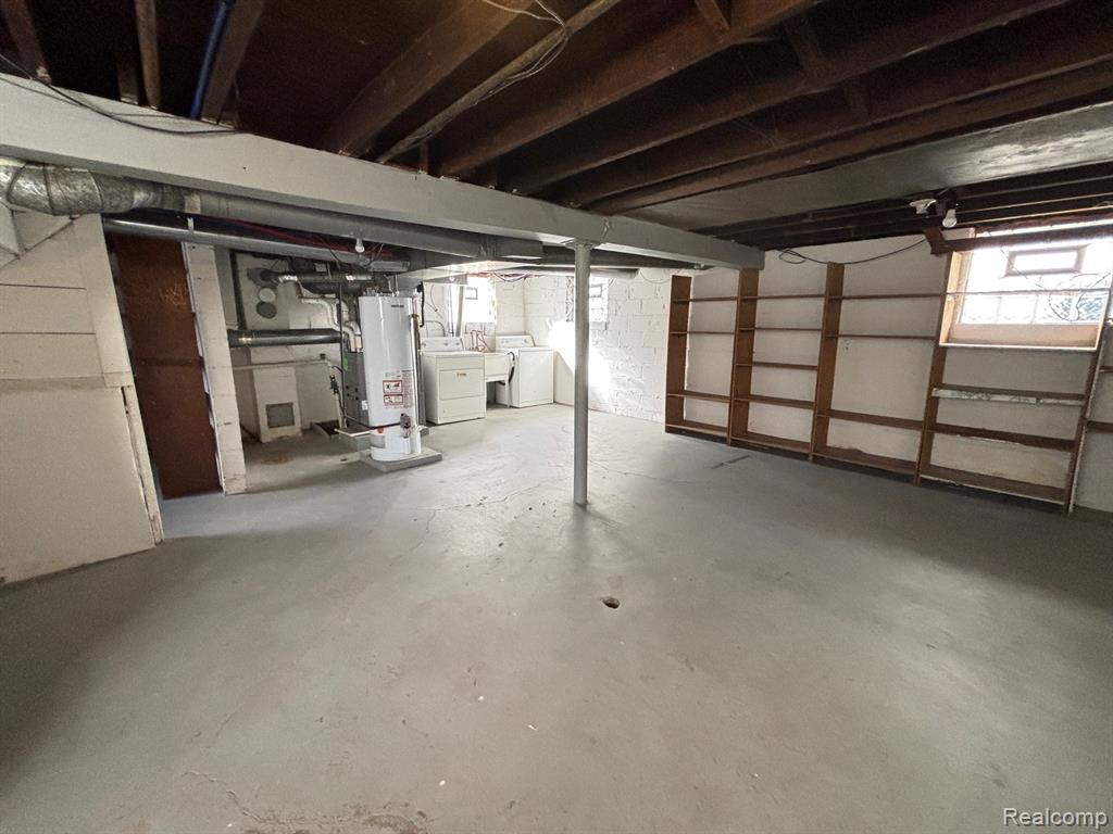 536 E Jarvis Avenue, Hazel Park, MI 48030 — Photo 13