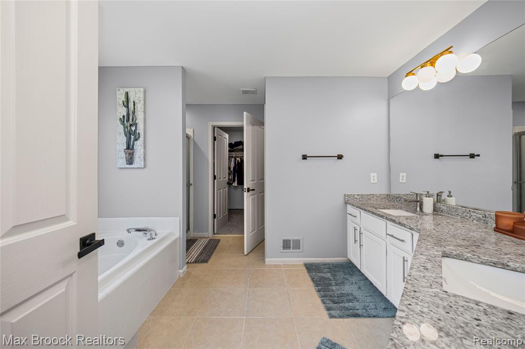47078 Bing Drive, Canton, MI 48187 — Photo 40
