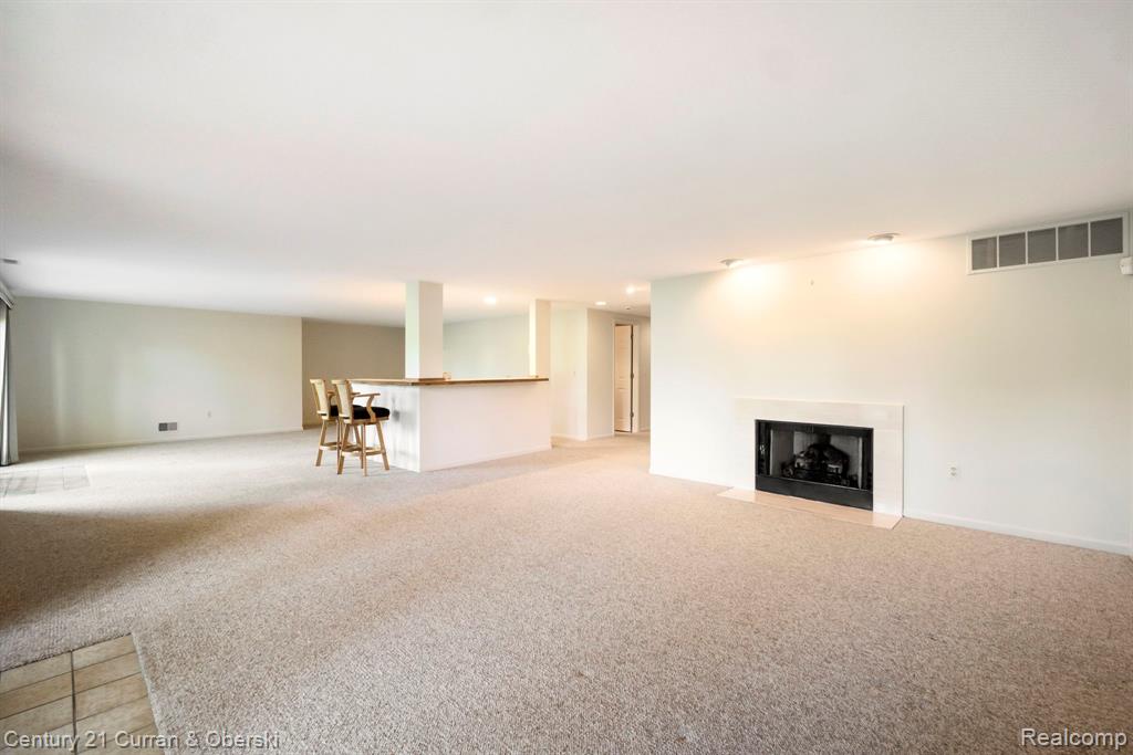 18215 Blue Heron Drive W, Northville, MI 48168 — Photo 35