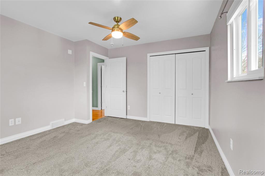 9093 Jordan Road, Grand Blanc, MI 48439 — Photo 33