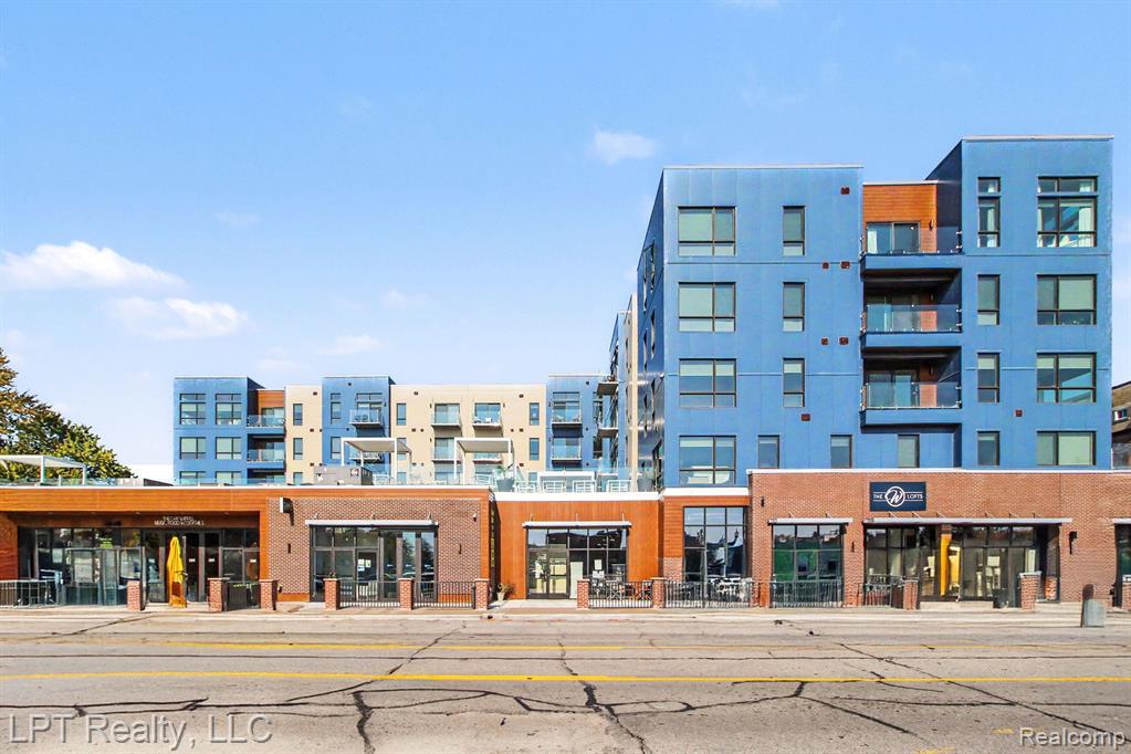 166 Oak St, 410, Wyandotte, MI 48192