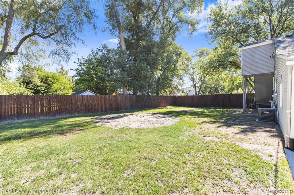 4414 Monroe Avenue, Waterford, MI 48329 — Photo 49