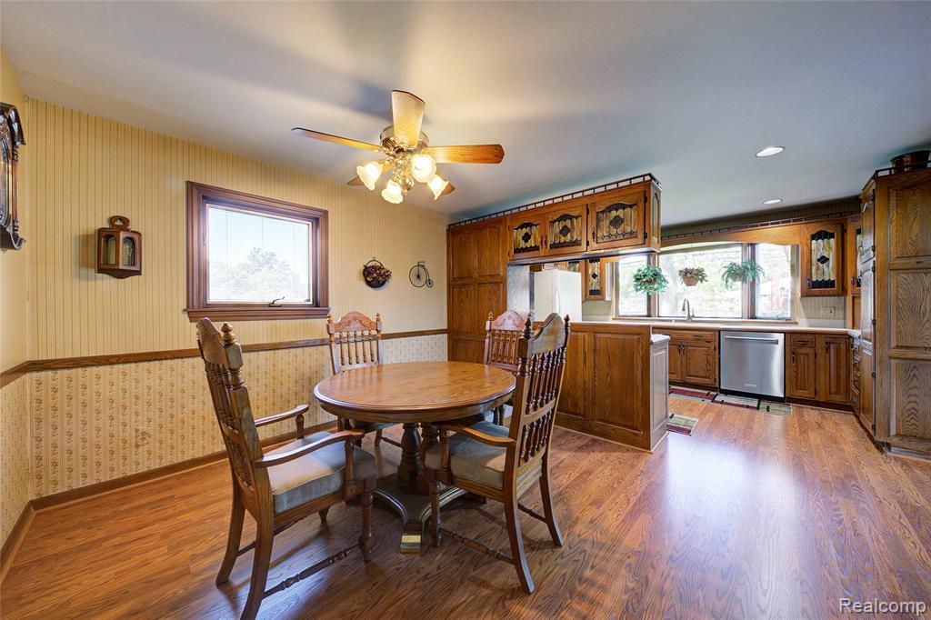 5489 Academy Street, Dearborn Heights, MI 48125 — Photo 21