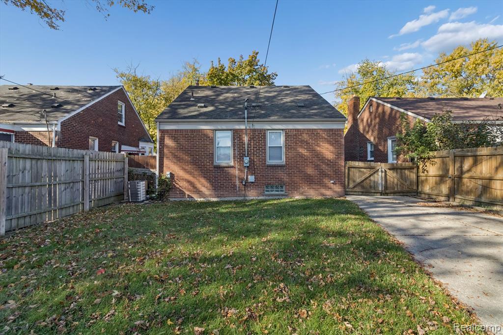 7853 Robinson Avenue, Allen Park, MI 48101 — Photo 49