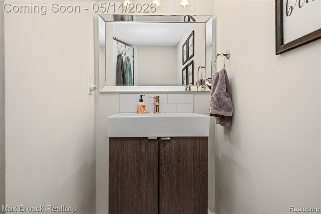 1890 Princeton Road, Berkley, MI 48072 — Photo 27