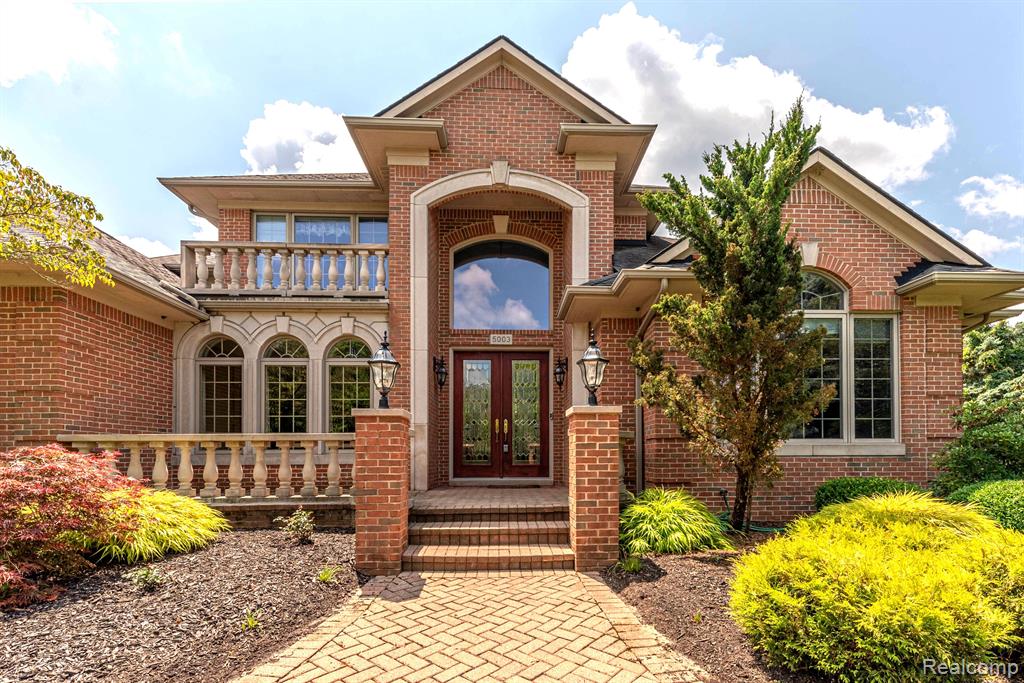 5003 HICKORY POINTE Drive, Orchard Lake Village, MI 48323 — Photo 4