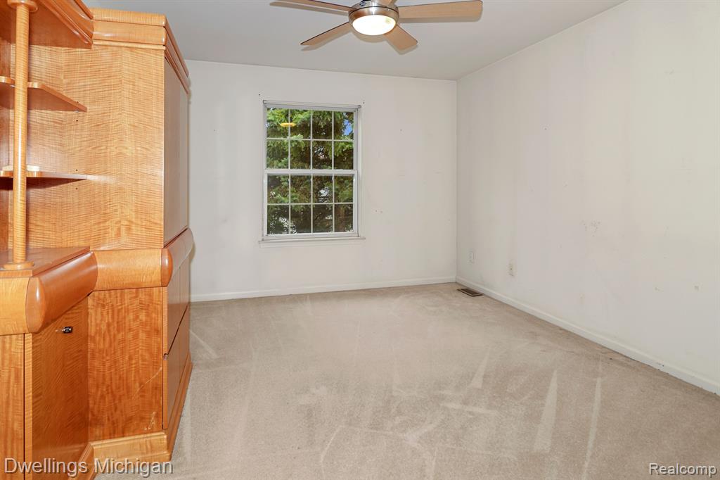 43547 YORKVILLE Drive, Canton, MI 48188 — Photo 8
