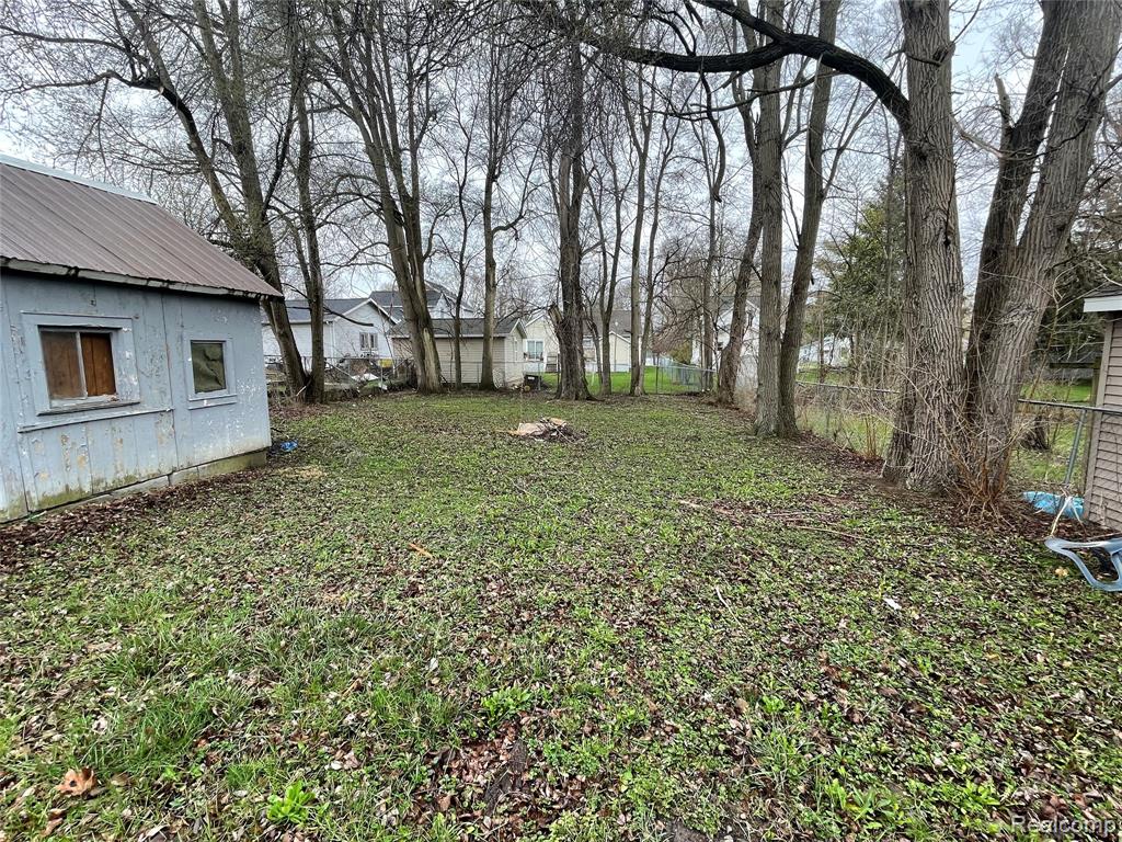 709 N Locust Street, Adrian, MI 49221 — Photo 4