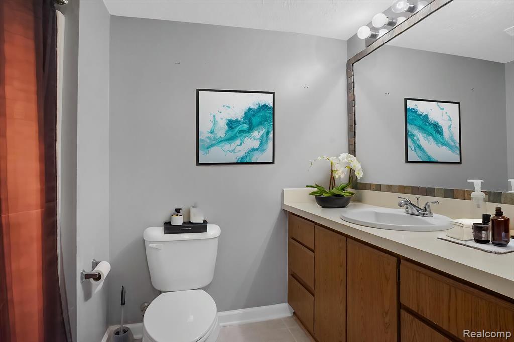 1523 Weatherstone Drive, Ann Arbor, MI 48108 — Photo 9
