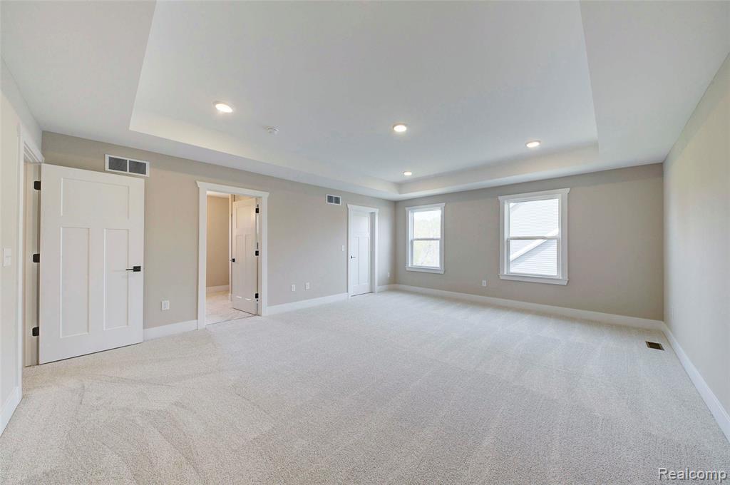 664 ROUND ROCK, Howell, MI 48843 — Photo 13