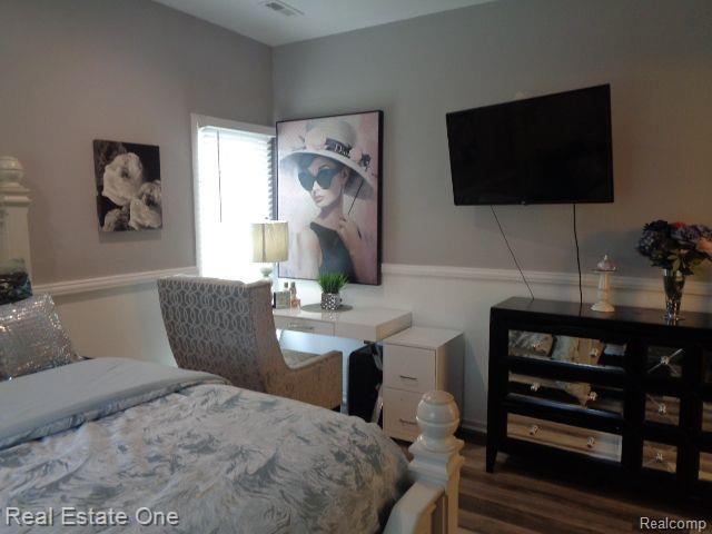 29441 LAUREL Drive, Farmington Hills, MI 48331 — Photo 31