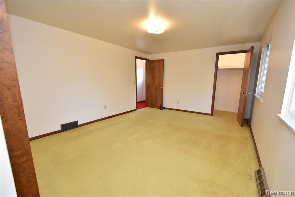 2356 Rochester Road, Leonard, MI 48367 — Photo 24