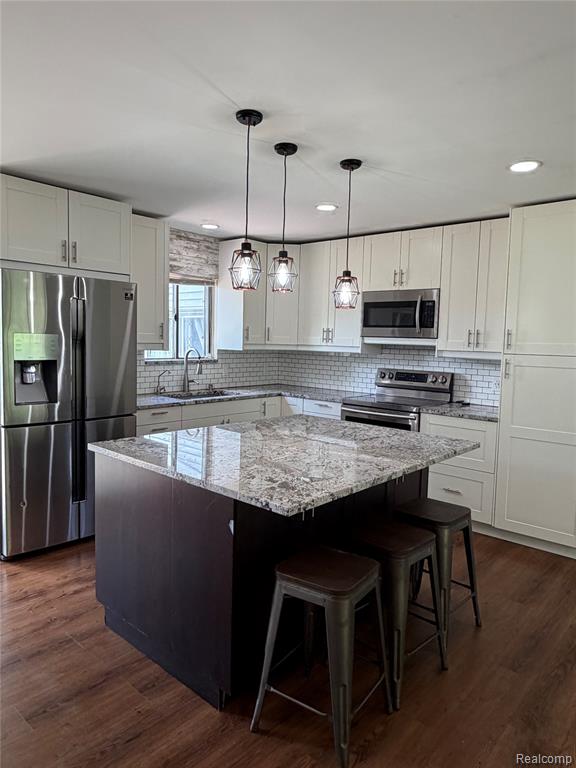 4544 Hillview Shores, Clawson, MI 48348 — Photo 12