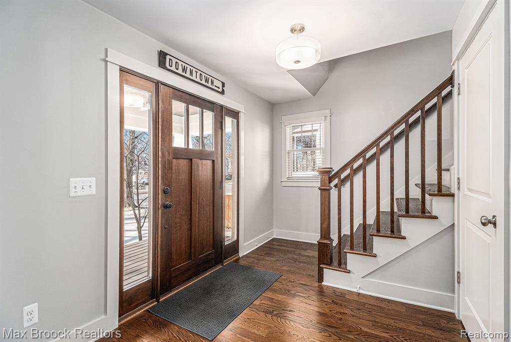 907 E 6TH Street, Royal Oak, MI 48067 — Photo 4