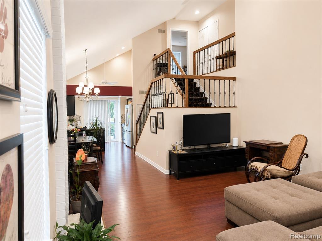 6606 Embers Court, West Bloomfield, MI — Photo 3