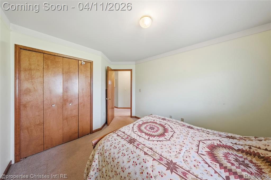 24760 Arsenal Road, Flat Rock, MI 48134 — Photo 46