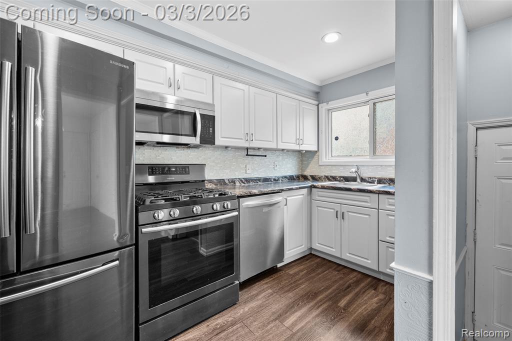 139 Belton Street, Garden City, MI — Photo 10