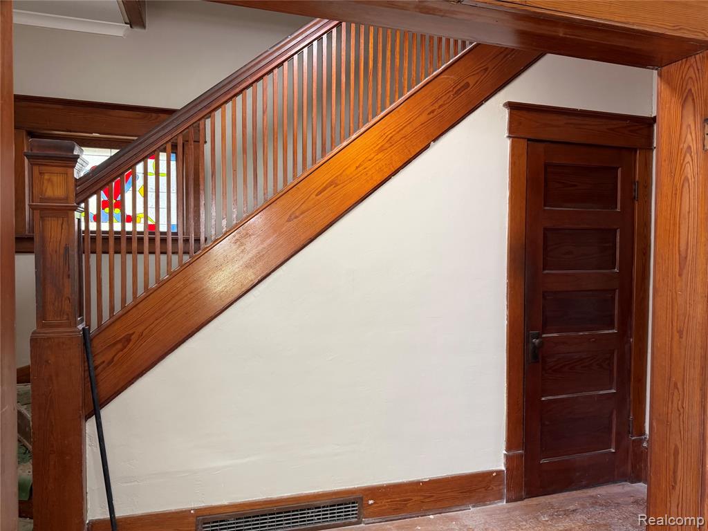 808 Division Street, Owosso, MI 48867 — Photo 13