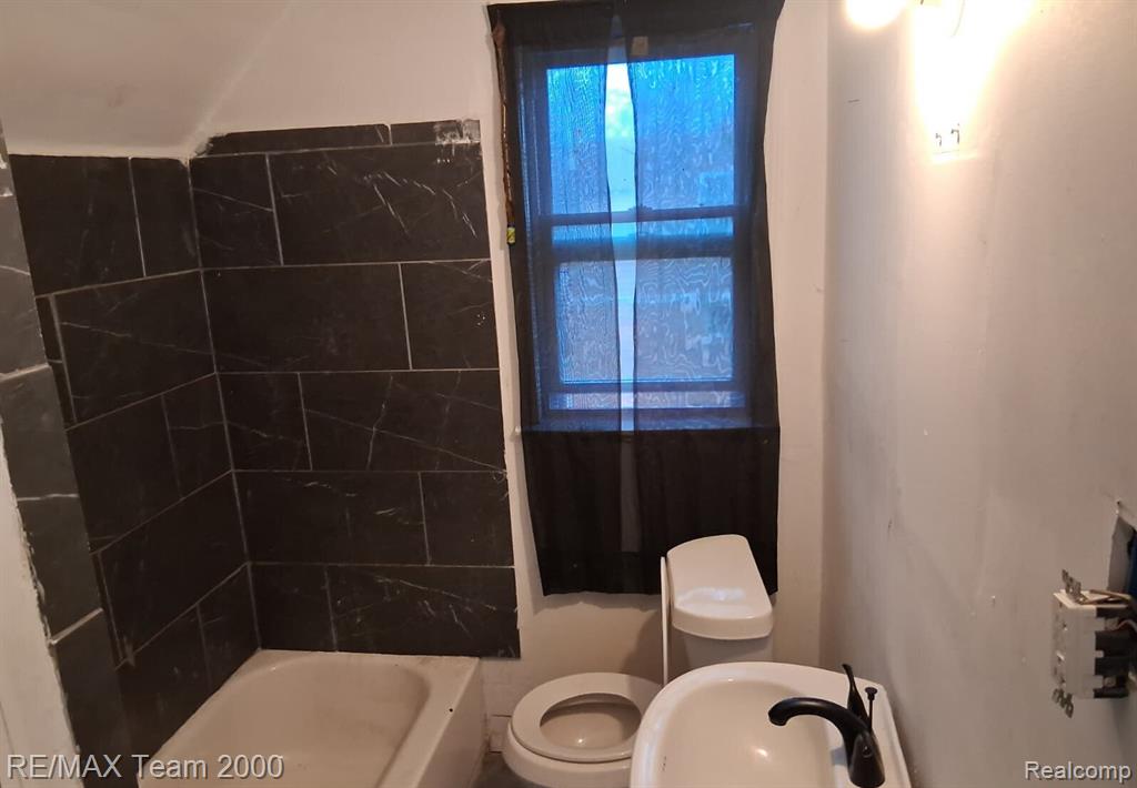 9925 Bishop Street, Detroit, MI 48224 — Photo 13