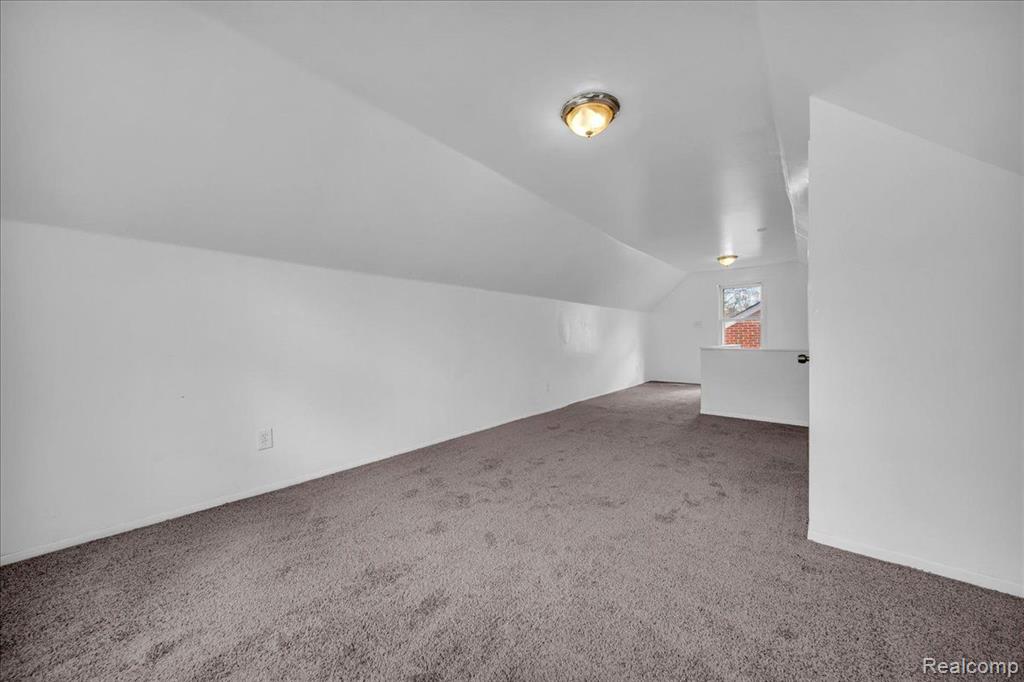 7701 PIEDMONT Street, Detroit, MI 48228 — Photo 17