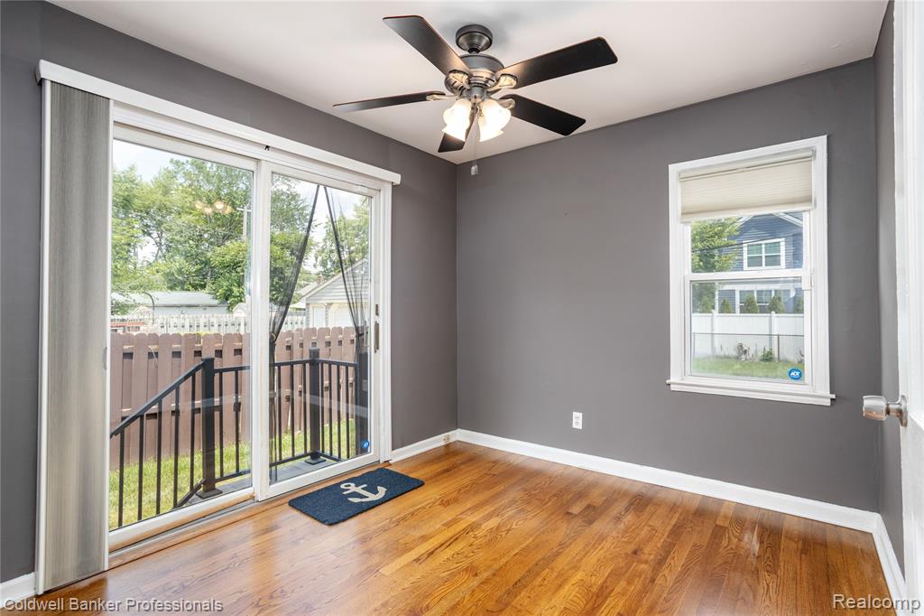 909 Hoffman Avenue, Royal Oak, MI 48067 — Photo 9