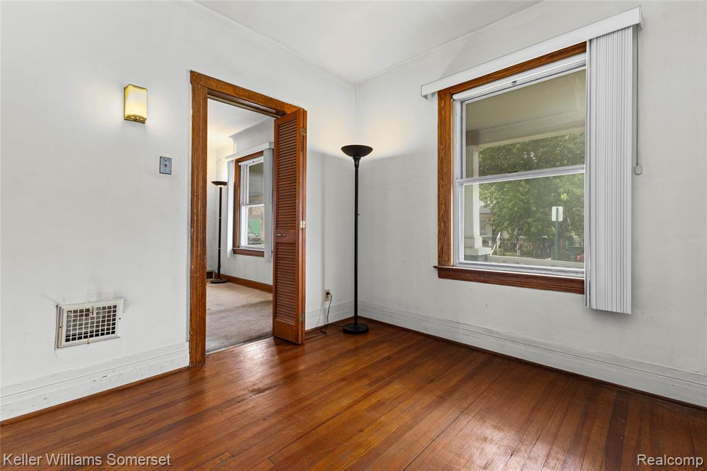 8151 Dayton Street, Detroit, MI 48210 — Photo 26