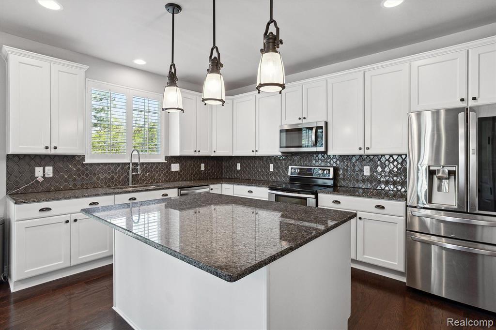 30796 Asbury Hill Drive, New Hudson, MI 48165 — Photo 19