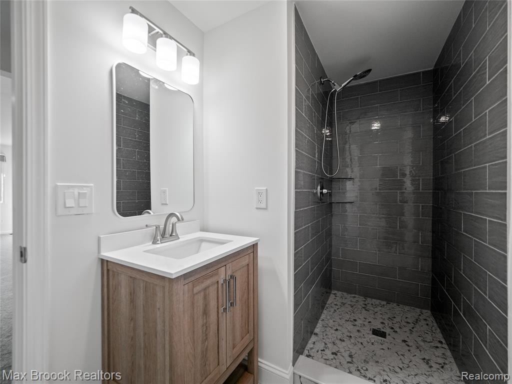 6150 Anne Drive, West Bloomfield, MI — Photo 12