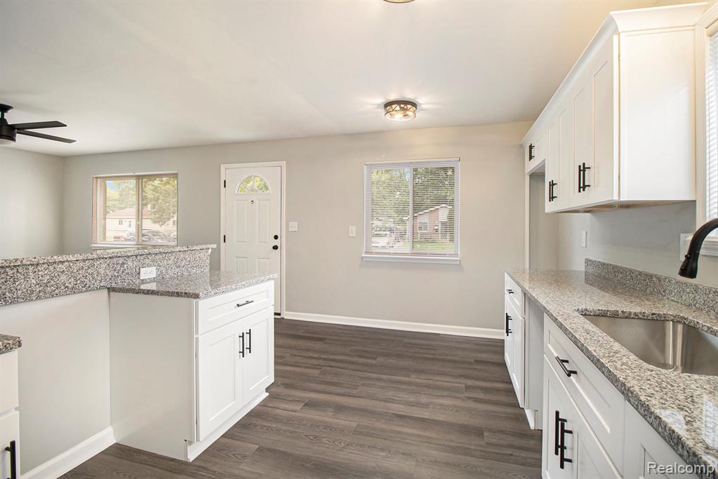 8105 Syracuse Street, Taylor, MI 48180 — Photo 13