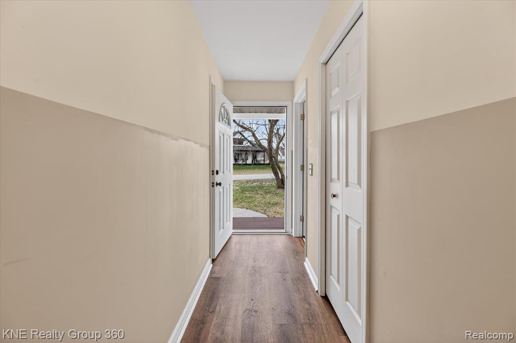 1525 Shoreline Drive, Hartland, MI 48353 — Photo 13