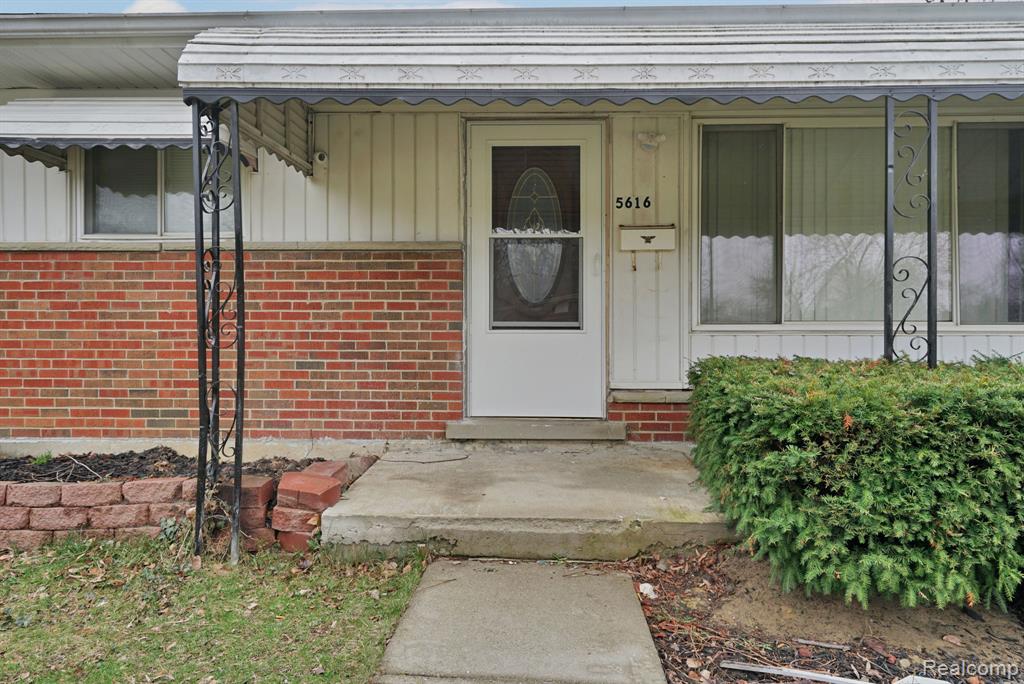 5616 Griggs Drive, Flint, MI 48504 — Photo 4