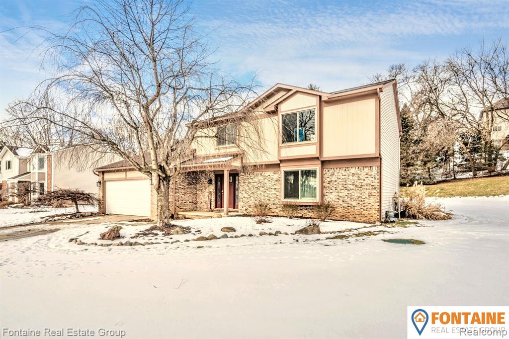 8742 WILLIAMSPORT Drive, White Lake, MI — front exterior