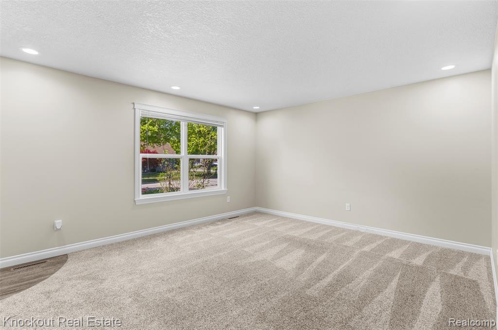 459 Zehnder Drive, Frankenmuth, MI 48734 — Photo 10