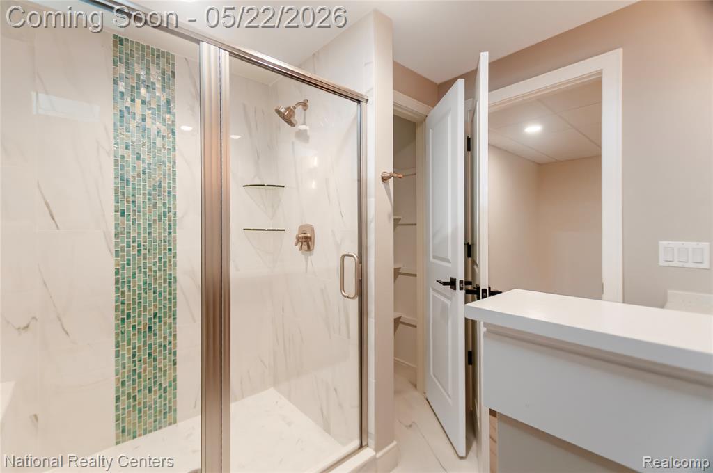 14170 Kings Park Court, Utica, MI 48315 — Photo 74