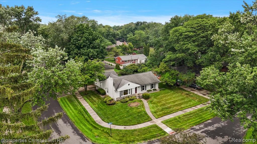 31711 Arlington Drive, Beverly Hills, MI 48025 — Photo 2